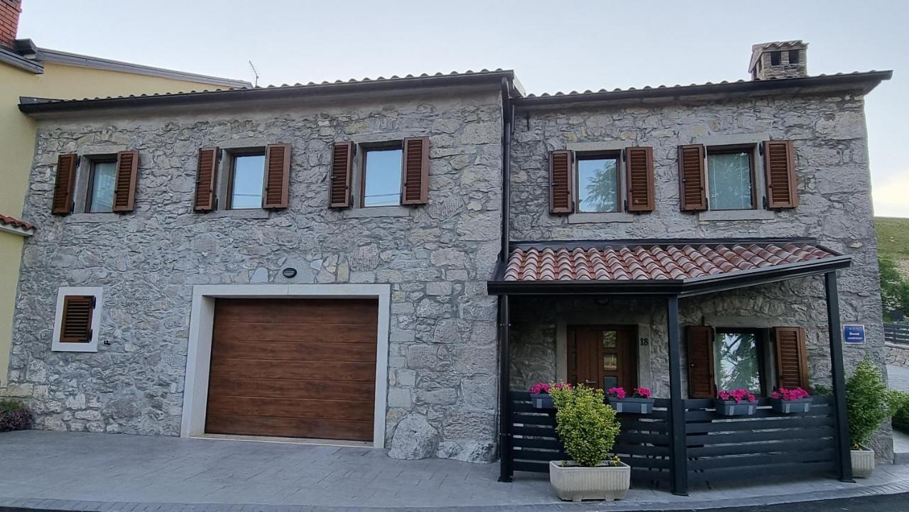 Villa Kos Lupoglav  외부 사진